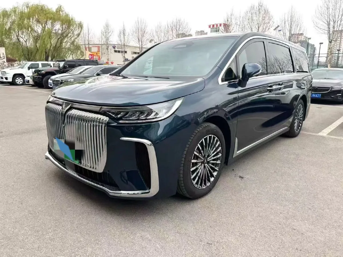 2026 Voyah Dream 1.5T 150HP L4 PHEV,autocango,china used car exporter,china ev exporter,chinese used car exporter,chinese used ev exporter