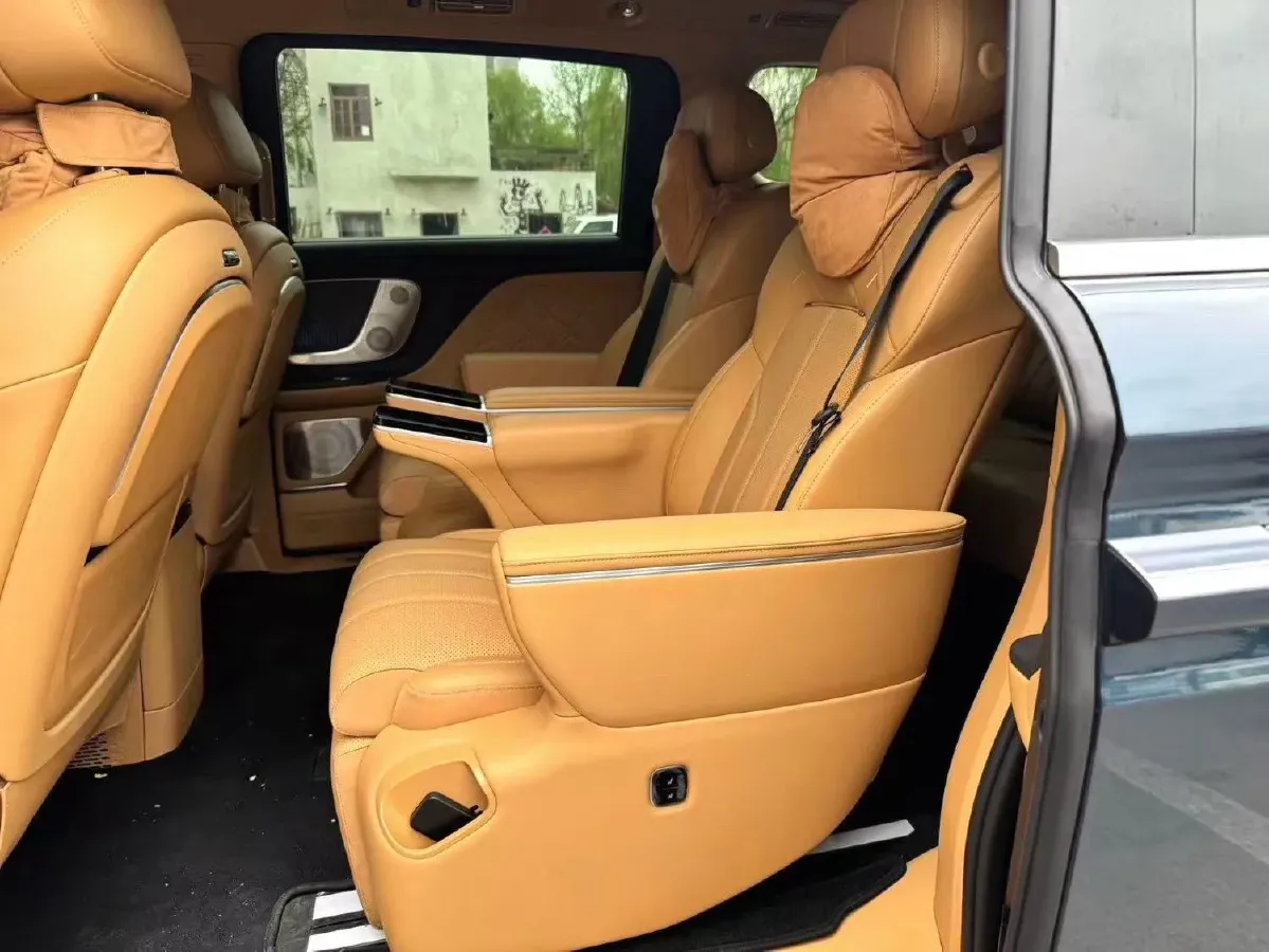 2026 Voyah Dream 1.5T 150HP L4 PHEV,autocango,china used car exporter,china ev exporter,chinese used car exporter,chinese used ev exporter