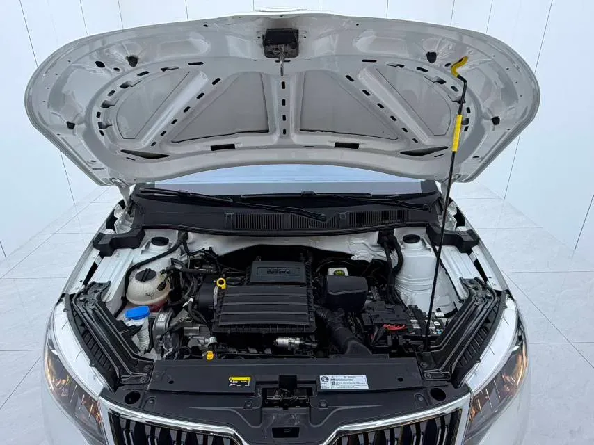 2022 Skoda Kamiq 1.5L 112HP L4 6AT,autocango,china used car exporter,china ev exporter,chinese used car exporter,chinese used ev exporter