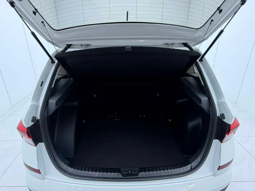 2022 Skoda Kamiq 1.5L 112HP L4 6AT,autocango,china used car exporter,china ev exporter,chinese used car exporter,chinese used ev exporter