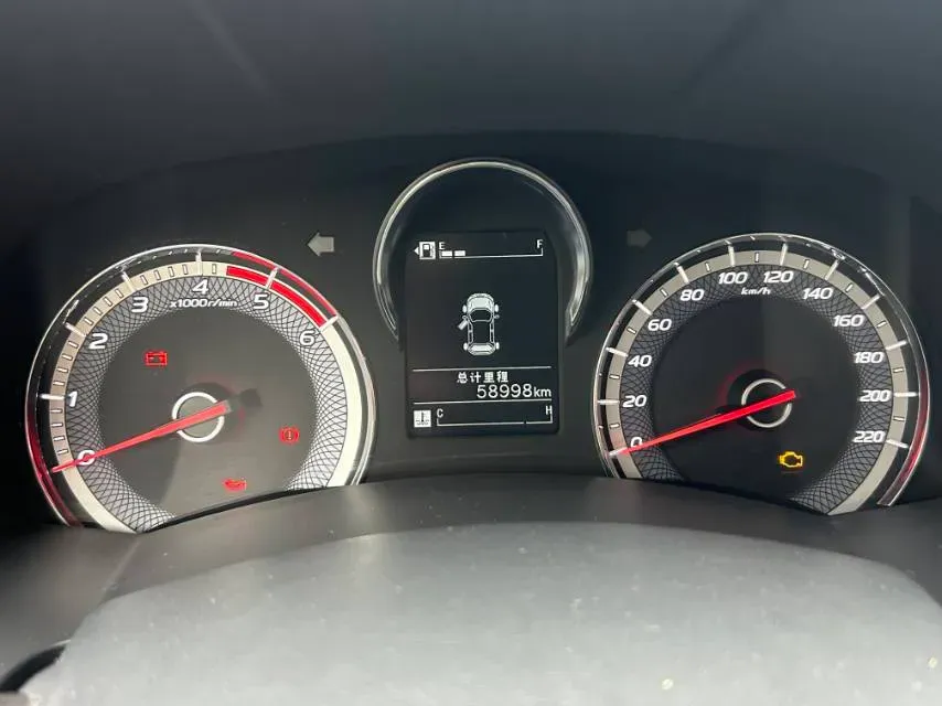 2020 Isuzu Jim 2.8T 120HP L4 5MT,autocango,china used car exporter,china ev exporter,chinese used car exporter,chinese used ev exporter