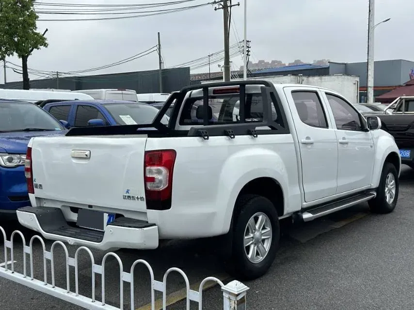 2020 Isuzu Jim 2.8T 120HP L4 5MT,autocango,china used car exporter,china ev exporter,chinese used car exporter,chinese used ev exporter