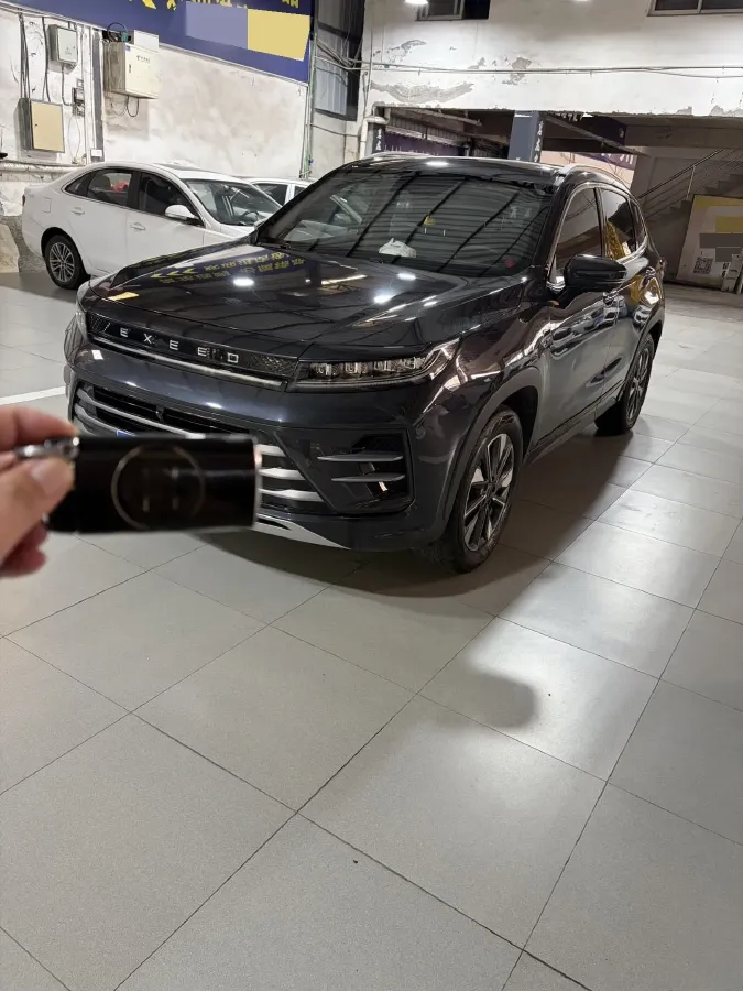 2022 ChangAn Oshan X7 Plus 1.5T 188HP L4 7DCT,autocango,china used car exporter,china ev exporter,chinese used car exporter,chinese used ev exporter