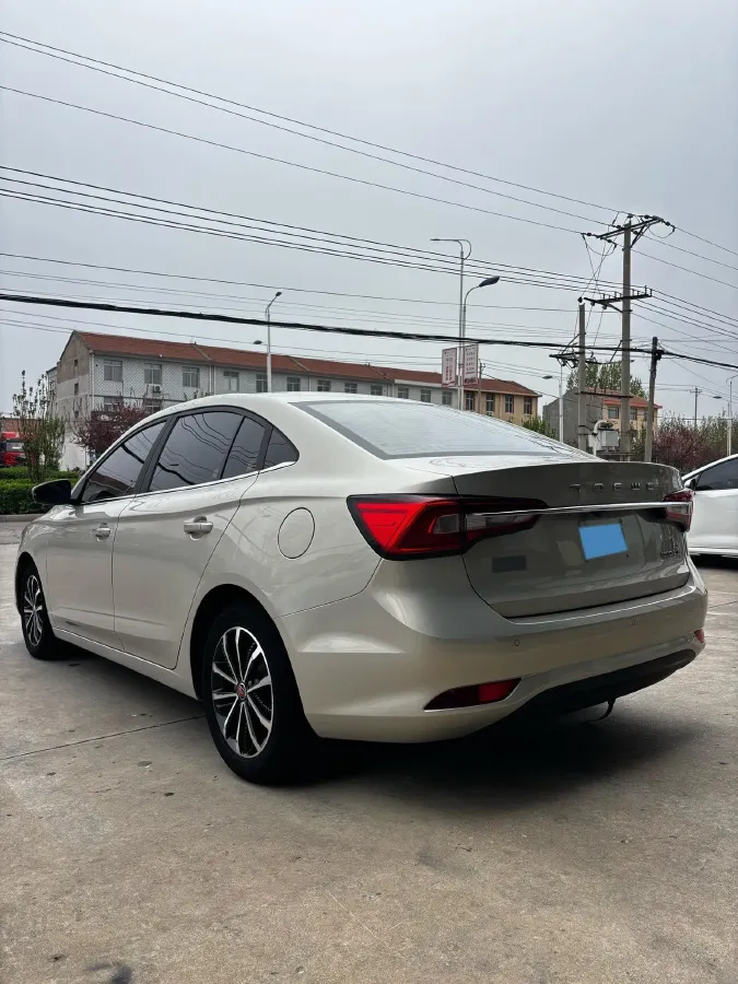 2020 Roewe i5 1.5L 120HP L4 5MT,autocango,china used car exporter,china ev exporter,chinese used car exporter,chinese used ev exporter