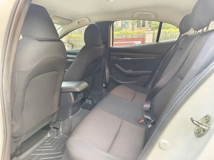 2022 Mazda 3 Axela 2.0L 158HP L4 6AT,autocango,china used car exporter,china ev exporter,chinese used car exporter,chinese used ev exporter