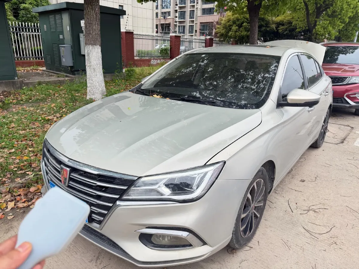2020 Roewe i5 1.5L 120HP L4 CVT,autocango,china used car exporter,china ev exporter,chinese used car exporter,chinese used ev exporter
