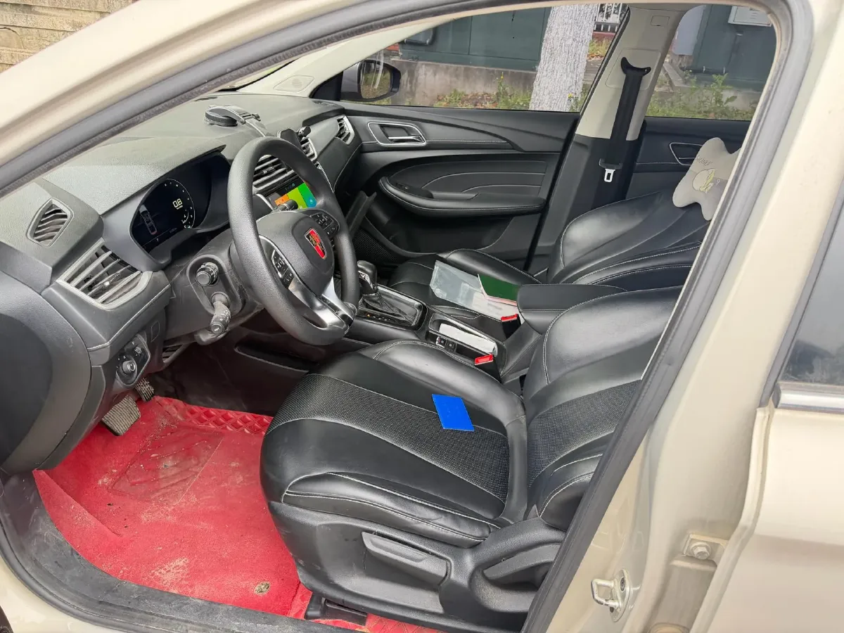 2020 Roewe i5 1.5L 120HP L4 CVT,autocango,china used car exporter,china ev exporter,chinese used car exporter,chinese used ev exporter