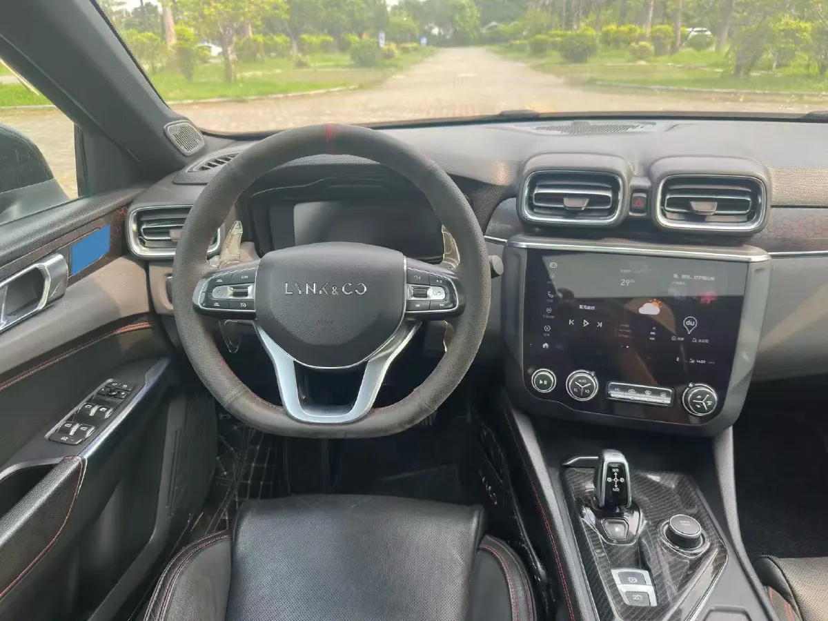 2018 Toyota C-HR 2.0L 171HP L4 CVT,autocango,china used car exporter,china ev exporter,chinese used car exporter,chinese used ev exporter