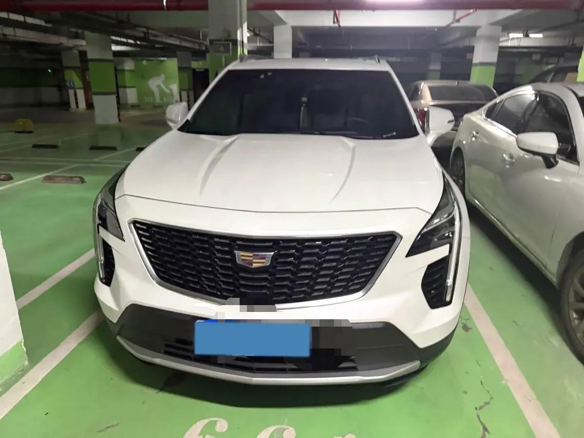 2022 Cadillac XT4 2.0T 237HP L4 9AT,autocango,china used car exporter,china ev exporter,chinese used car exporter,chinese used ev exporter