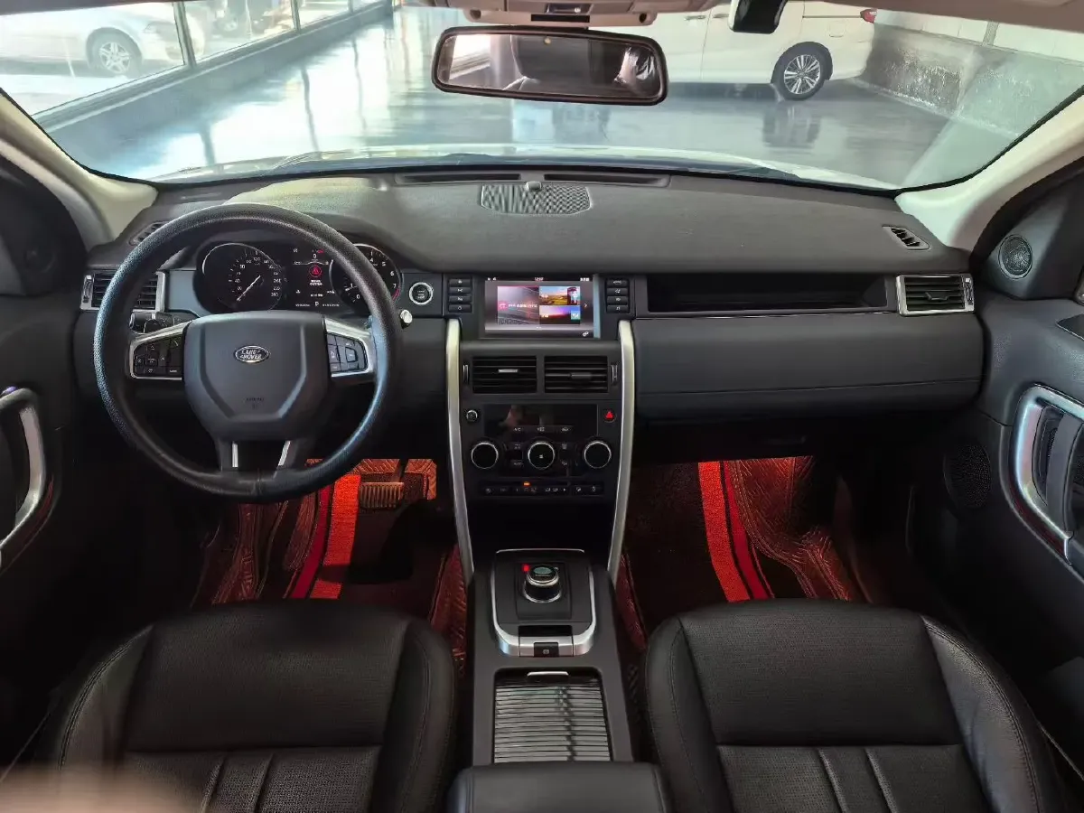 2018 Land Rover Discovery Sport 2.0T 241HP L4 9AT,autocango,china used car exporter,china ev exporter,chinese used car exporter,chinese used ev exporter