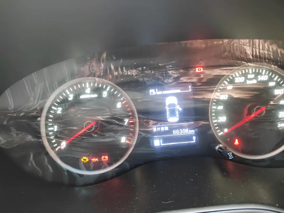 2018 BaoJun 530 1.5T 150HP L4 6MT,autocango,china used car exporter,china ev exporter,chinese used car exporter,chinese used ev exporter