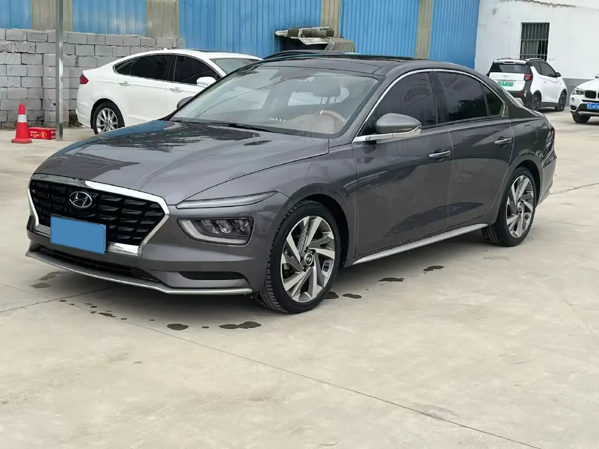 2021 Hyundai Mistra 1.8L 143HP L4 CVT,autocango,china used car exporter,china ev exporter,chinese used car exporter,chinese used ev exporter