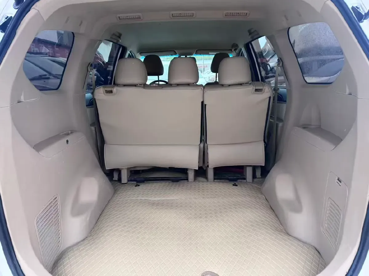 2016 BaoJun 730 1.5L 112HP L4 5MT,autocango,china used car exporter,china ev exporter,chinese used car exporter,chinese used ev exporter