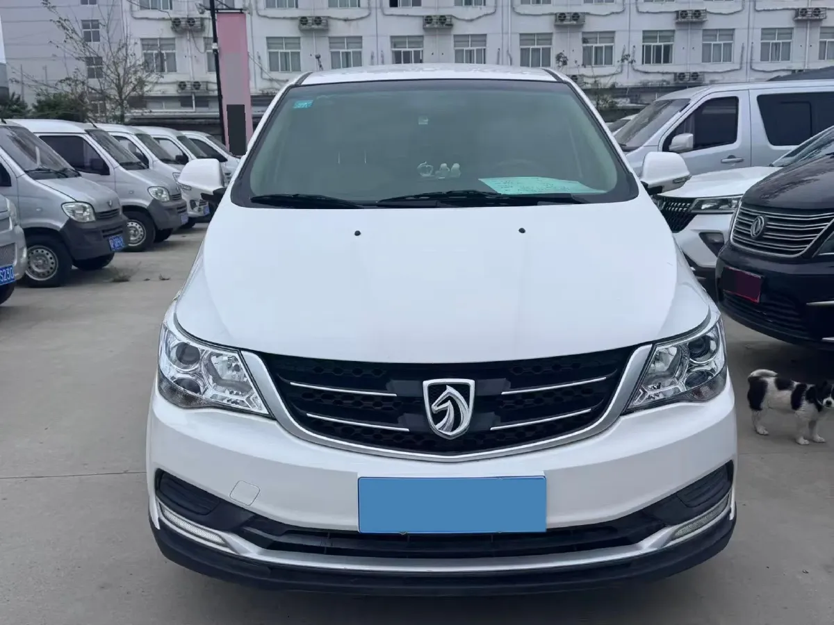 2016 BaoJun 730 1.5L 112HP L4 5MT,autocango,china used car exporter,china ev exporter,chinese used car exporter,chinese used ev exporter