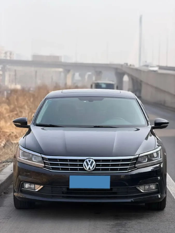 2017 Volkswagen Passat 1.8T 180HP L4 7DCT,autocango,china used car exporter,china ev exporter,chinese used car exporter,chinese used ev exporter