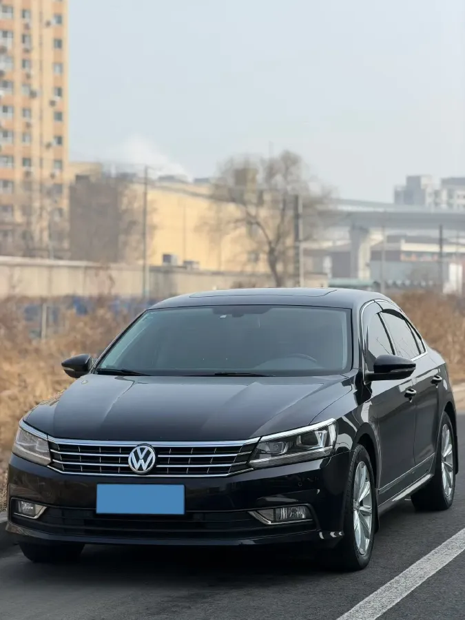 2017 Volkswagen Passat 1.8T 180HP L4 7DCT,autocango,china used car exporter,china ev exporter,chinese used car exporter,chinese used ev exporter