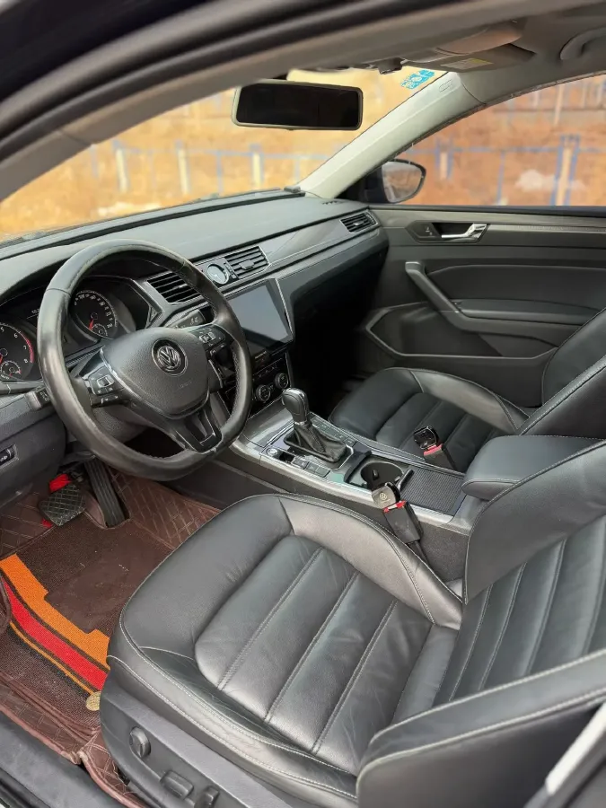 2017 Volkswagen Passat 1.8T 180HP L4 7DCT,autocango,china used car exporter,china ev exporter,chinese used car exporter,chinese used ev exporter