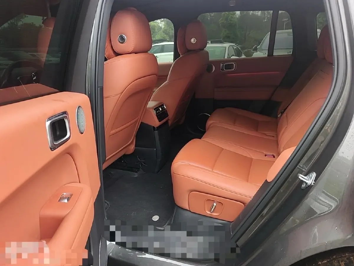 2024 Li L6 Range Extended 154HP L4 REEV 36.8KWH,autocango,china used car exporter,china ev exporter,chinese used car exporter,chinese used ev exporter