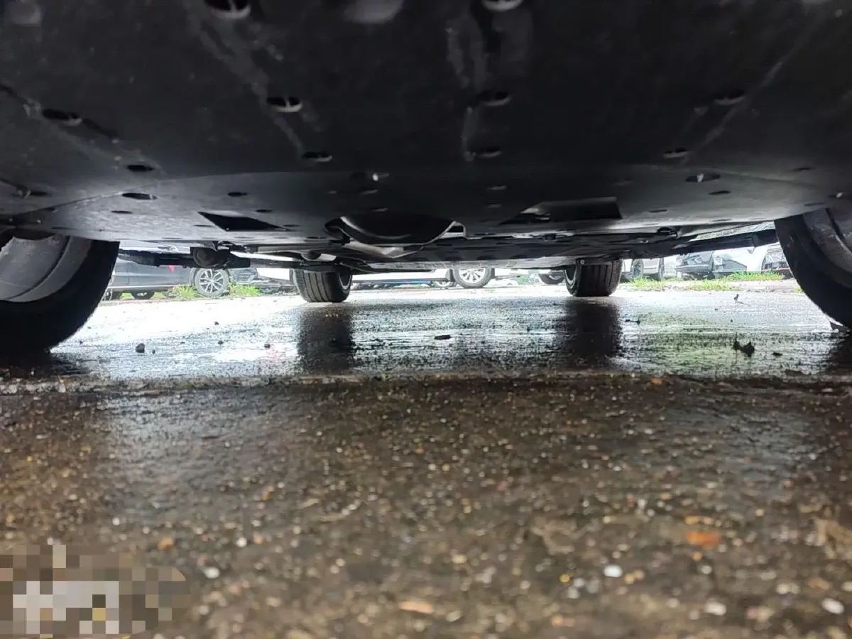 2024 Li L6 Range Extended 154HP L4 REEV 36.8KWH,autocango,china used car exporter,china ev exporter,chinese used car exporter,chinese used ev exporter