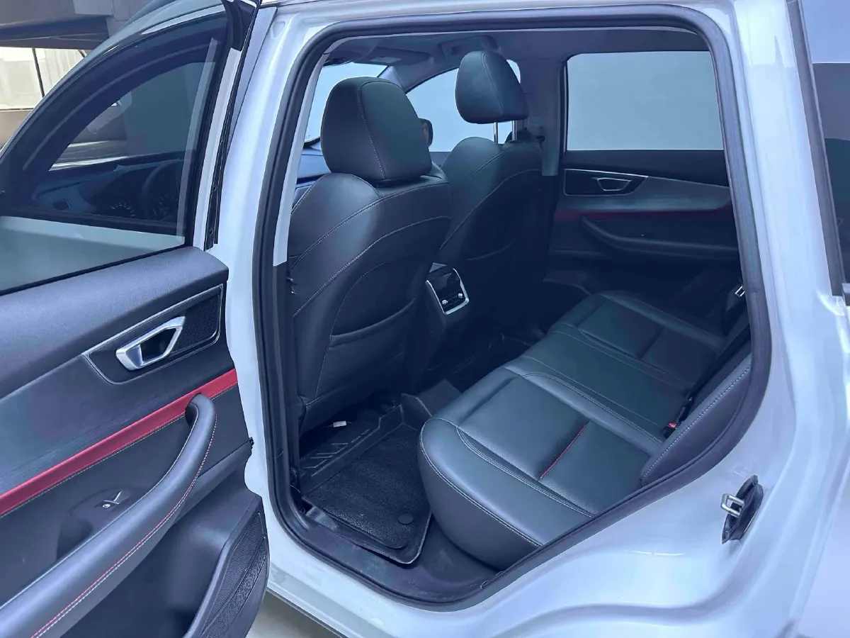 2022 Chery Tiggo 7 1.5T 156HP L4 CVT,autocango,china used car exporter,china ev exporter,chinese used car exporter,chinese used ev exporter