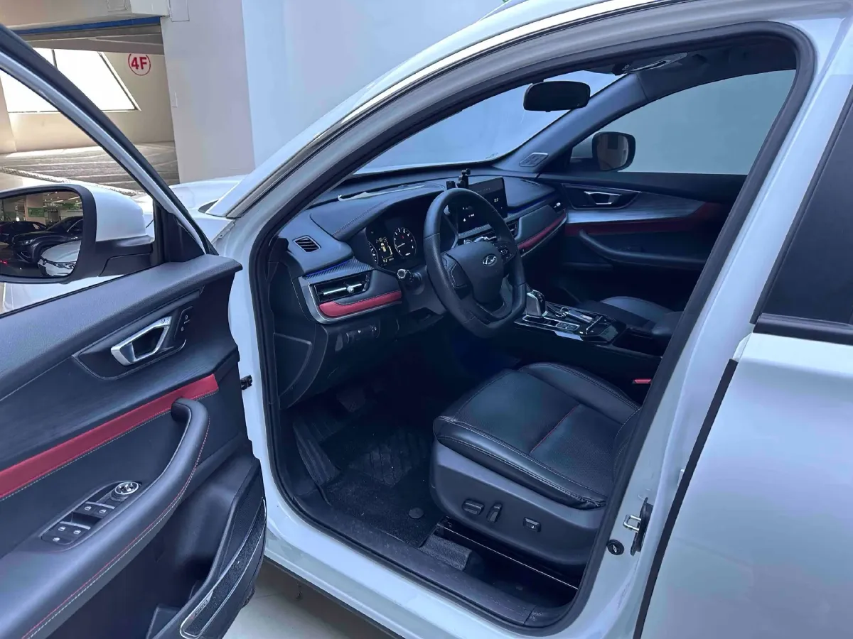 2022 Chery Tiggo 7 1.5T 156HP L4 CVT,autocango,china used car exporter,china ev exporter,chinese used car exporter,chinese used ev exporter