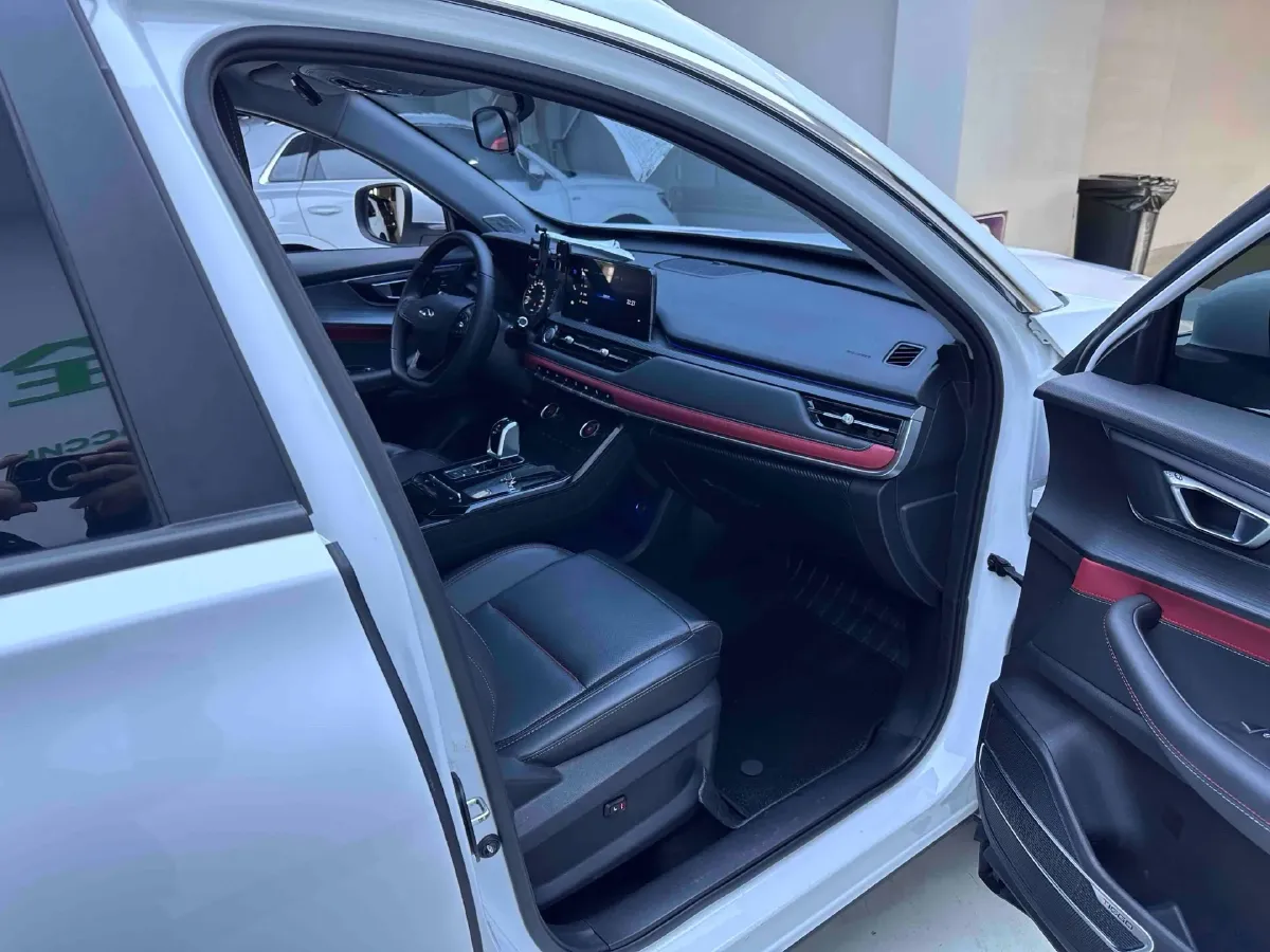 2022 Chery Tiggo 7 1.5T 156HP L4 CVT,autocango,china used car exporter,china ev exporter,chinese used car exporter,chinese used ev exporter