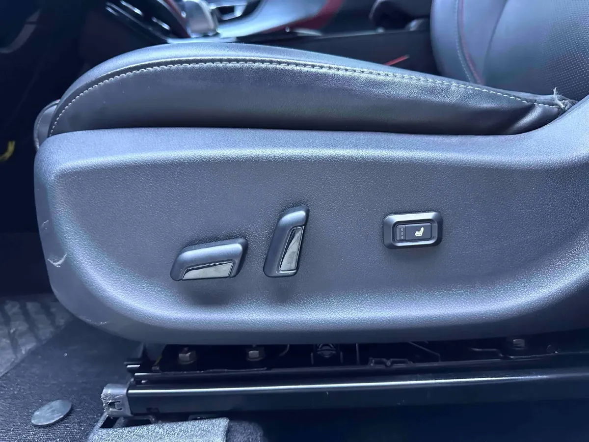 2022 Chery Tiggo 7 1.5T 156HP L4 CVT,autocango,china used car exporter,china ev exporter,chinese used car exporter,chinese used ev exporter