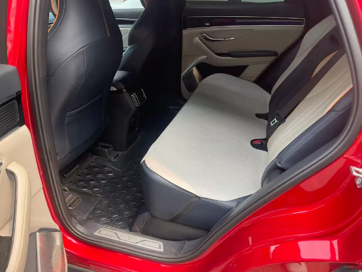 2022 Hyundai Tucson 2.0L 150HP L4 6AT Hybrid,autocango,china used car exporter,china ev exporter,chinese used car exporter,chinese used ev exporter