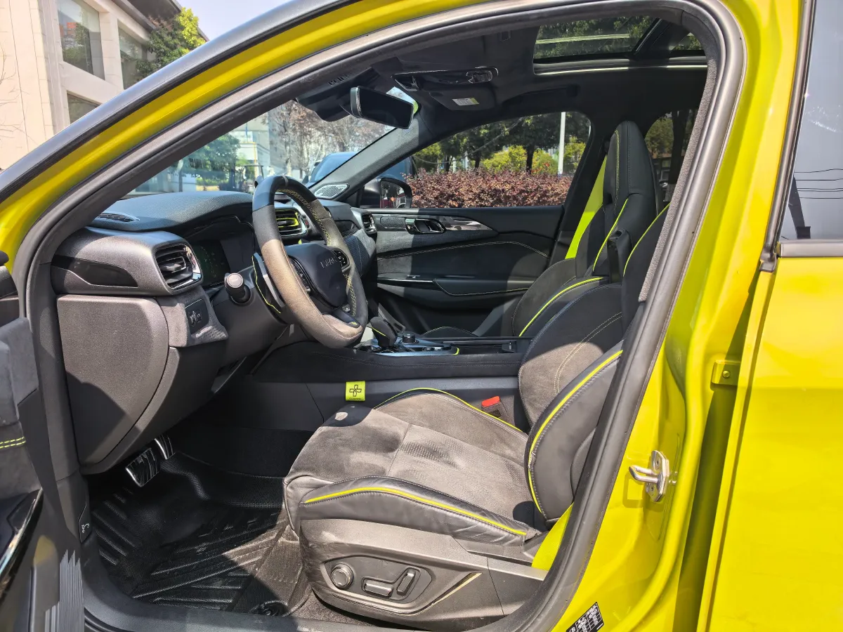 2021 LYNK&CO 03 2.0T 254HP L4 8AT,autocango,china used car exporter,china ev exporter,chinese used car exporter,chinese used ev exporter