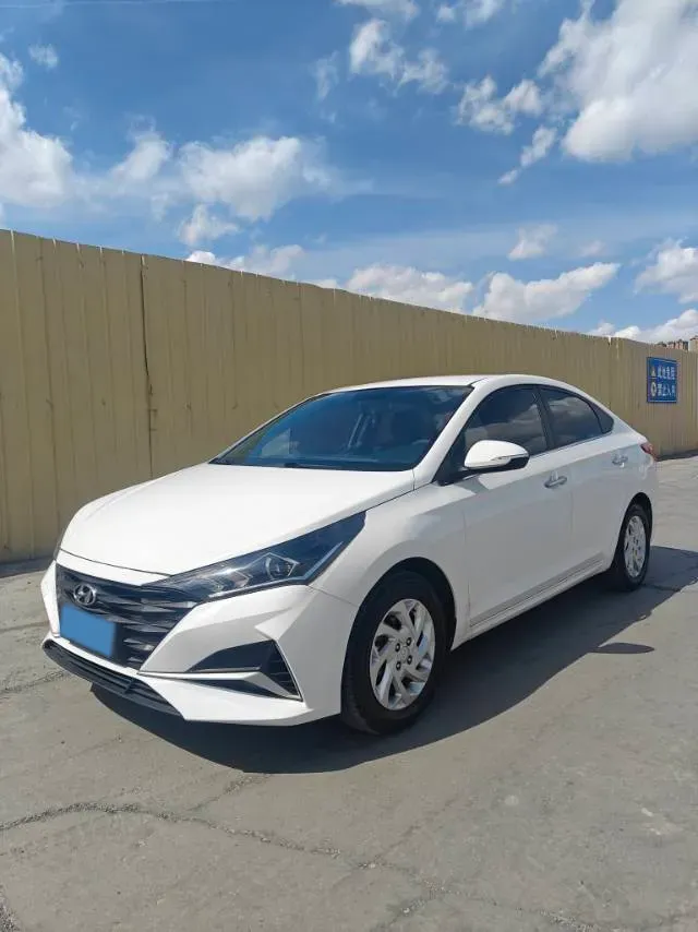 2020 Hyundai Verna 1.4L 100HP L4 6MT,autocango,china used car exporter,china ev exporter,chinese used car exporter,chinese used ev exporter