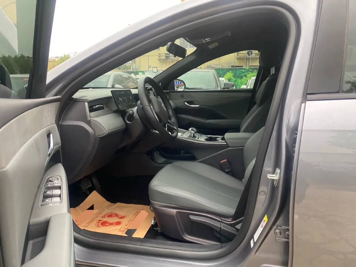 2025 BYD Qin Plus 1.5L 101HP L4 E-CVT PHEV 7.68KWH,autocango,china used car exporter,china ev exporter,chinese used car exporter,chinese used ev exporter