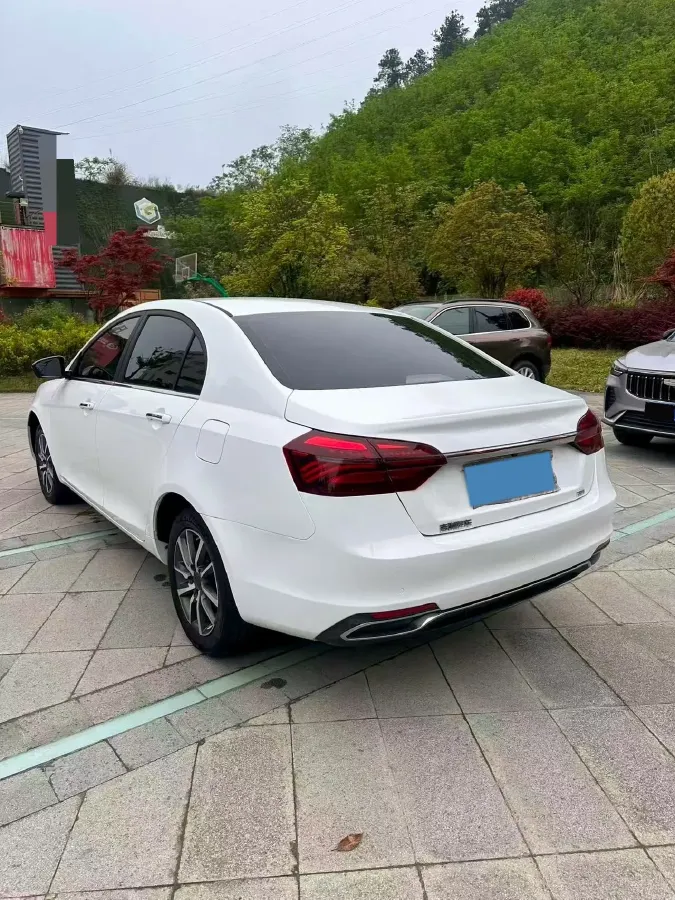 2019 Geely Emgrand 1.5L 109HP L4 5MT,autocango,china used car exporter,china ev exporter,chinese used car exporter,chinese used ev exporter