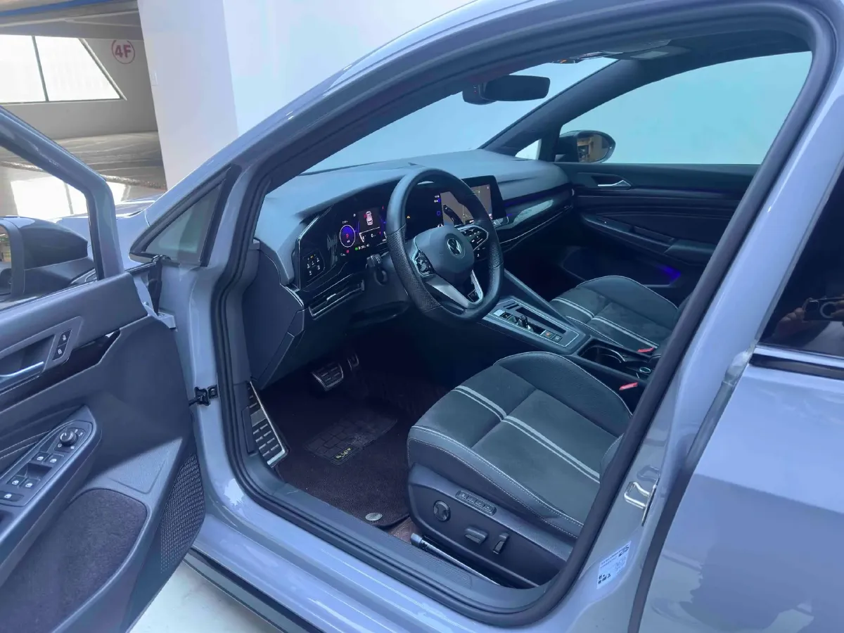 2023 Volkswagen Golf 1.4T 150HP L4 7DCT,autocango,china used car exporter,china ev exporter,chinese used car exporter,chinese used ev exporter