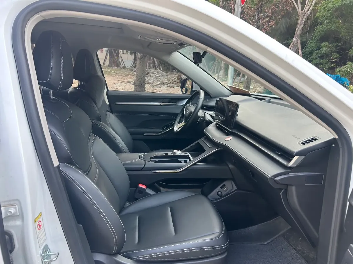 2022 Haval H6 1.5T 184HP L4 7DCT,autocango,china used car exporter,china ev exporter,chinese used car exporter,chinese used ev exporter