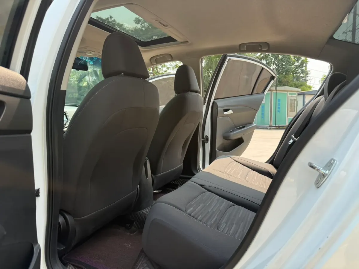 2019 Chevrolet Cavalier 1.5L 113HP L4 6AT,autocango,china used car exporter,china ev exporter,chinese used car exporter,chinese used ev exporter