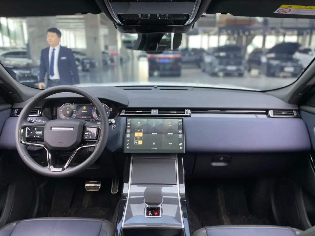 2024 Land Rover Range Rover Velar 2.0T 250HP L4 8AT,autocango,china used car exporter,china ev exporter,chinese used car exporter,chinese used ev exporter