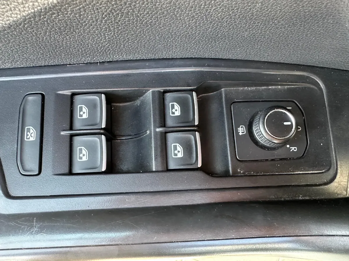 2022 Volkswagen T-Roc 1.4T 150HP L4 7DCT,autocango,china used car exporter,china ev exporter,chinese used car exporter,chinese used ev exporter