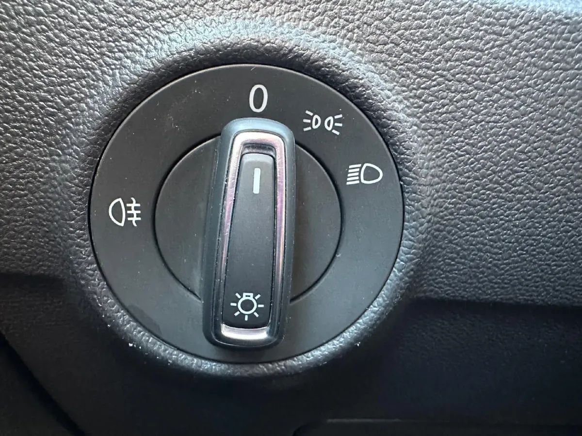 2022 Volkswagen T-Roc 1.4T 150HP L4 7DCT,autocango,china used car exporter,china ev exporter,chinese used car exporter,chinese used ev exporter