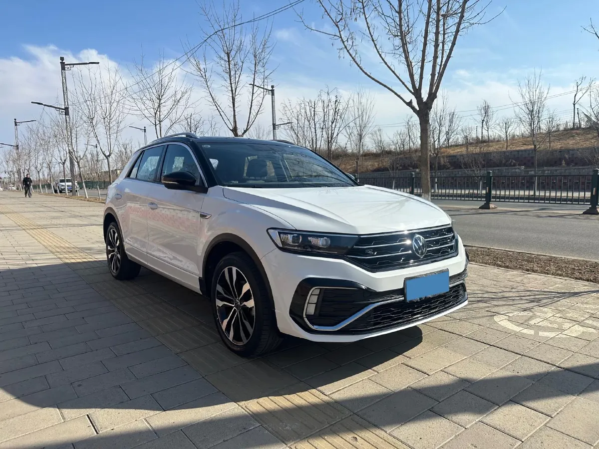 2022 Volkswagen T-Roc 1.4T 150HP L4 7DCT,autocango,china used car exporter,china ev exporter,chinese used car exporter,chinese used ev exporter
