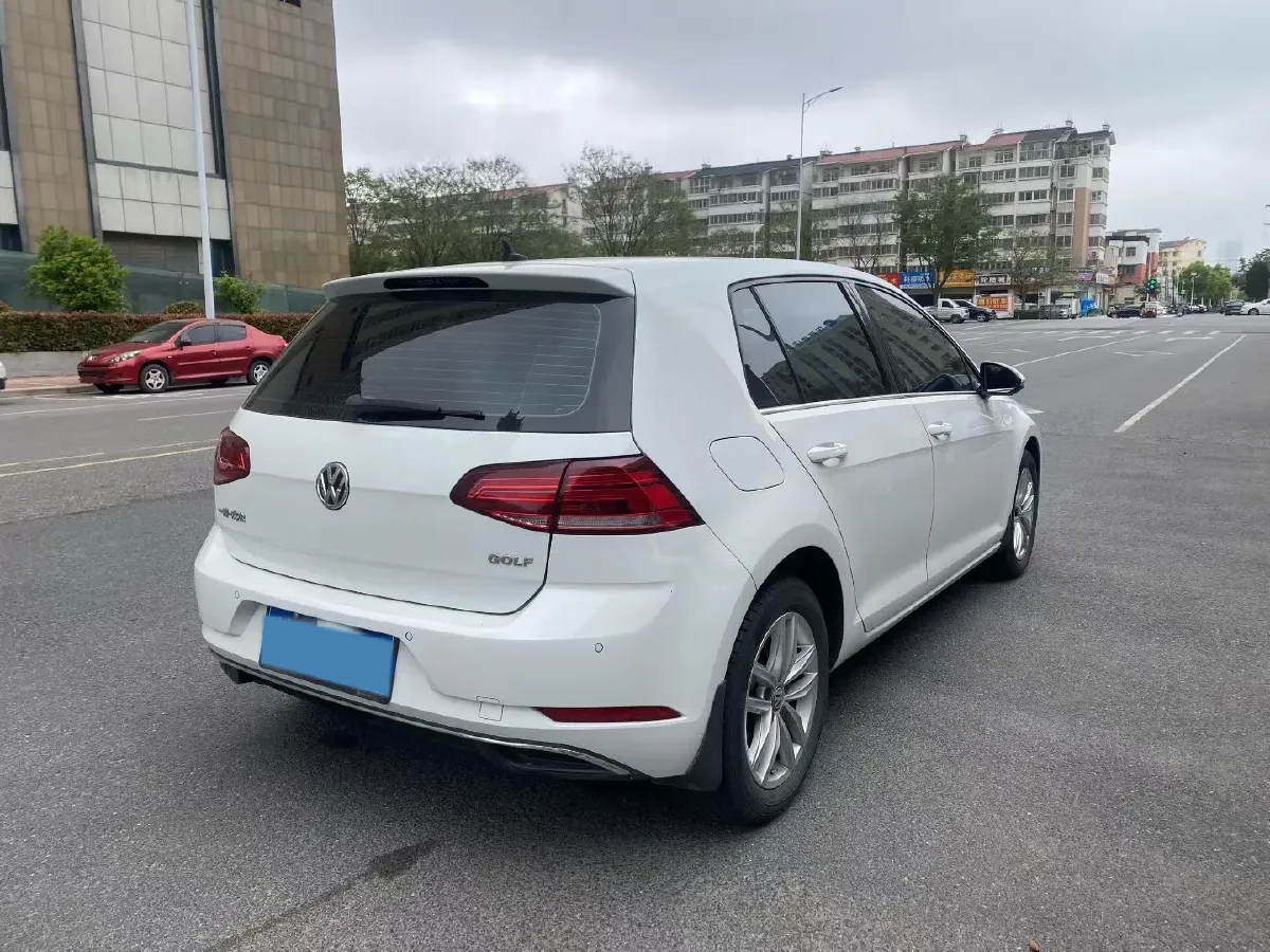 2019 Volkswagen Golf 1.6L 110HP L4 6AT,autocango,china used car exporter,china ev exporter,chinese used car exporter,chinese used ev exporter