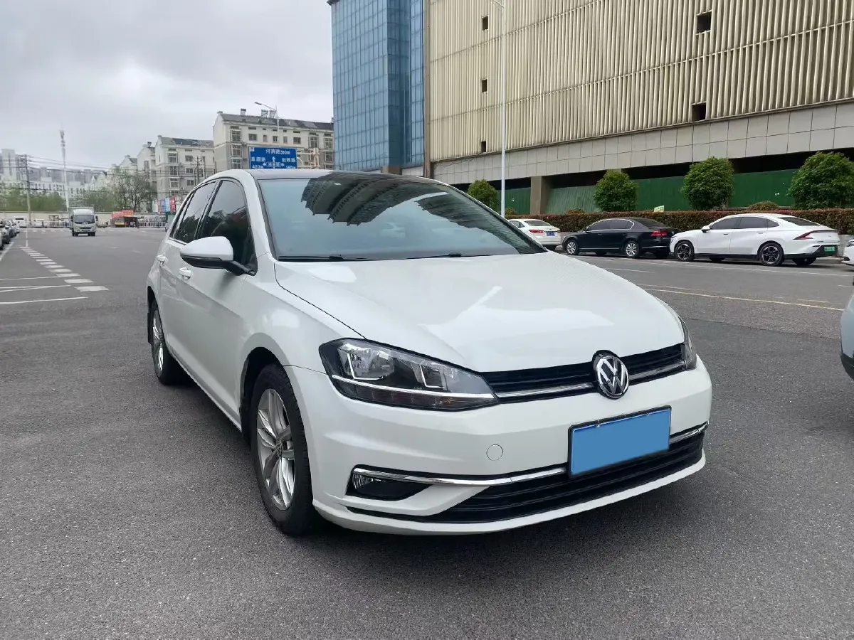 2019 Volkswagen Golf 1.6L 110HP L4 6AT,autocango,china used car exporter,china ev exporter,chinese used car exporter,chinese used ev exporter