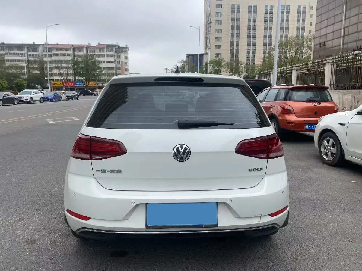 2019 Volkswagen Golf 1.6L 110HP L4 6AT,autocango,china used car exporter,china ev exporter,chinese used car exporter,chinese used ev exporter