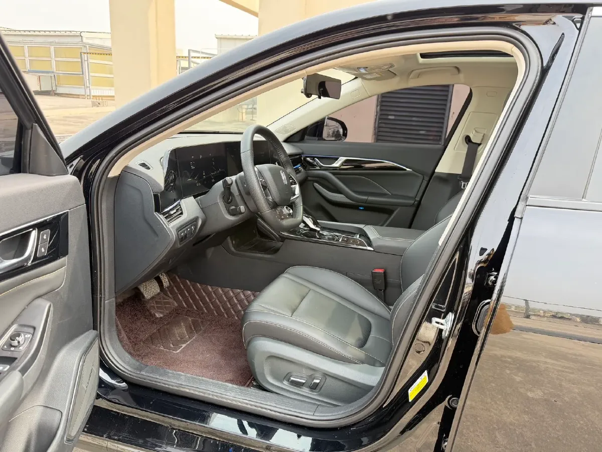 2023 Bestune B70 1.5T 169HP L4 7DCT,autocango,china used car exporter,china ev exporter,chinese used car exporter,chinese used ev exporter