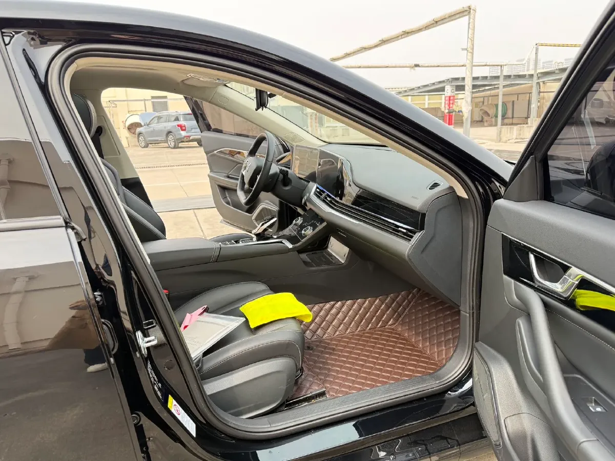 2023 Bestune B70 1.5T 169HP L4 7DCT,autocango,china used car exporter,china ev exporter,chinese used car exporter,chinese used ev exporter