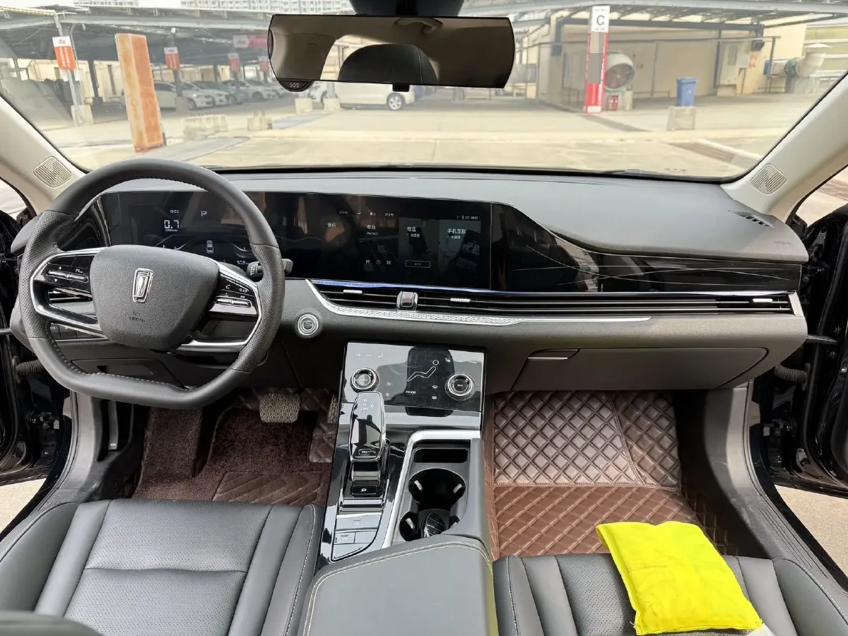 2023 Bestune B70 1.5T 169HP L4 7DCT,autocango,china used car exporter,china ev exporter,chinese used car exporter,chinese used ev exporter