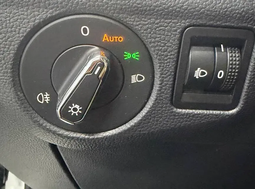 2025 Volkswagen Bora 1.2T 116HP L4 7DCT,autocango,china used car exporter,china ev exporter,chinese used car exporter,chinese used ev exporter