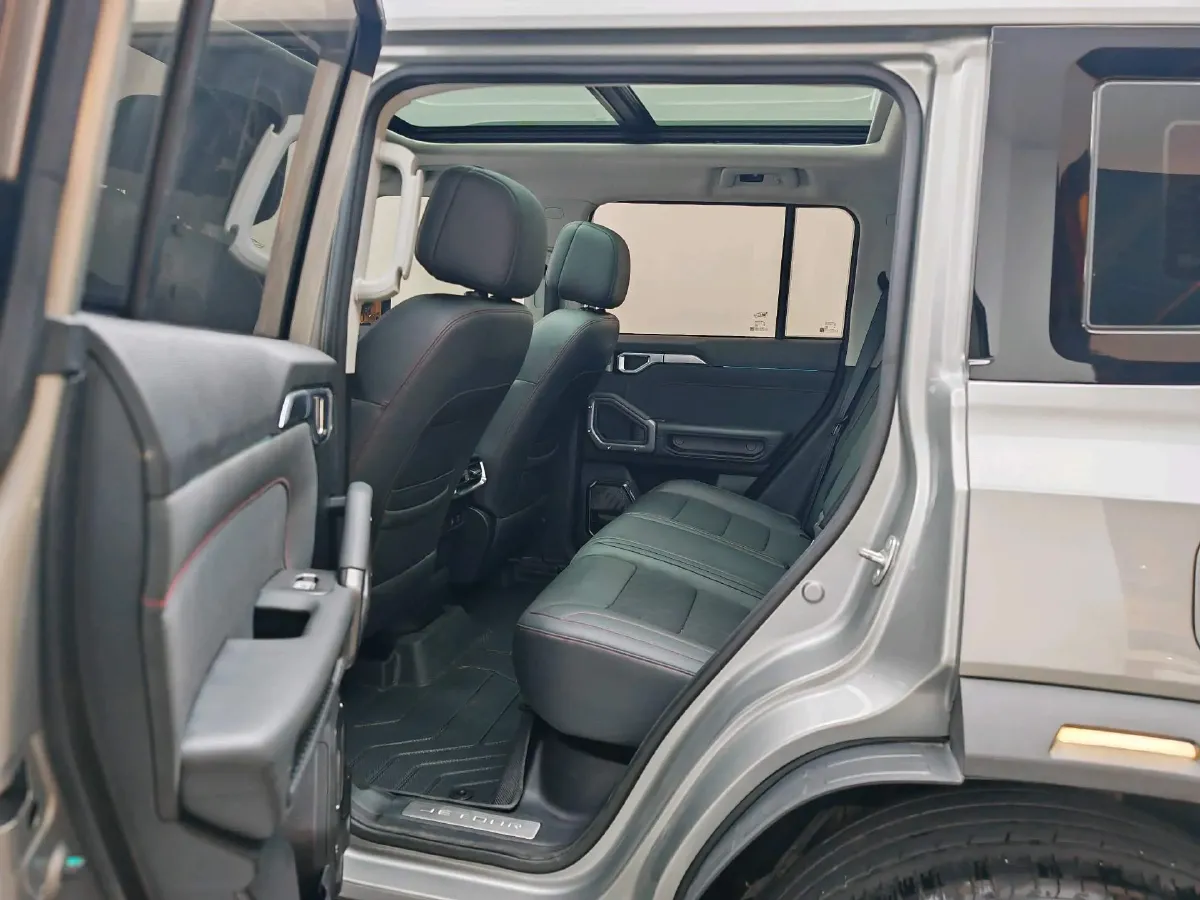 2023 Jetour Traveller 2.0T 254HP L4 7DCT,autocango,china used car exporter,china ev exporter,chinese used car exporter,chinese used ev exporter