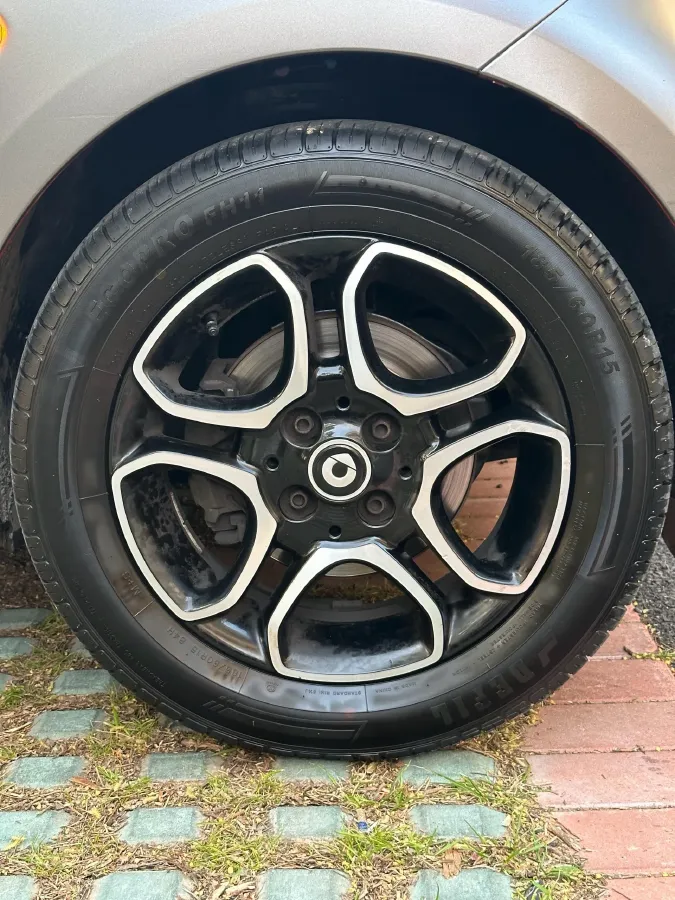 2019 Smart smart fortwo 0.9T 90HP L3 6DCT,autocango,china used car exporter,china ev exporter,chinese used car exporter,chinese used ev exporter