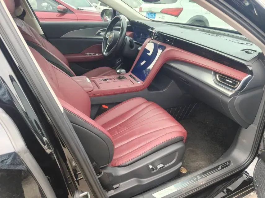 2024 HongQi H5 2.0T 224HP L4 8AT,autocango,china used car exporter,china ev exporter,chinese used car exporter,chinese used ev exporter