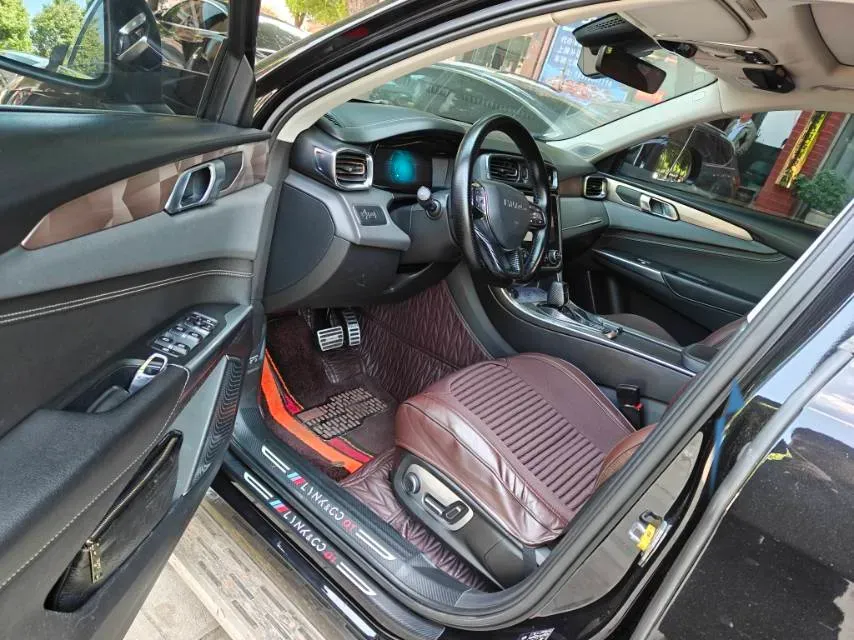 2018 Foton Tunland 2.0T 218HP L4 6AT,autocango,china used car exporter,china ev exporter,chinese used car exporter,chinese used ev exporter